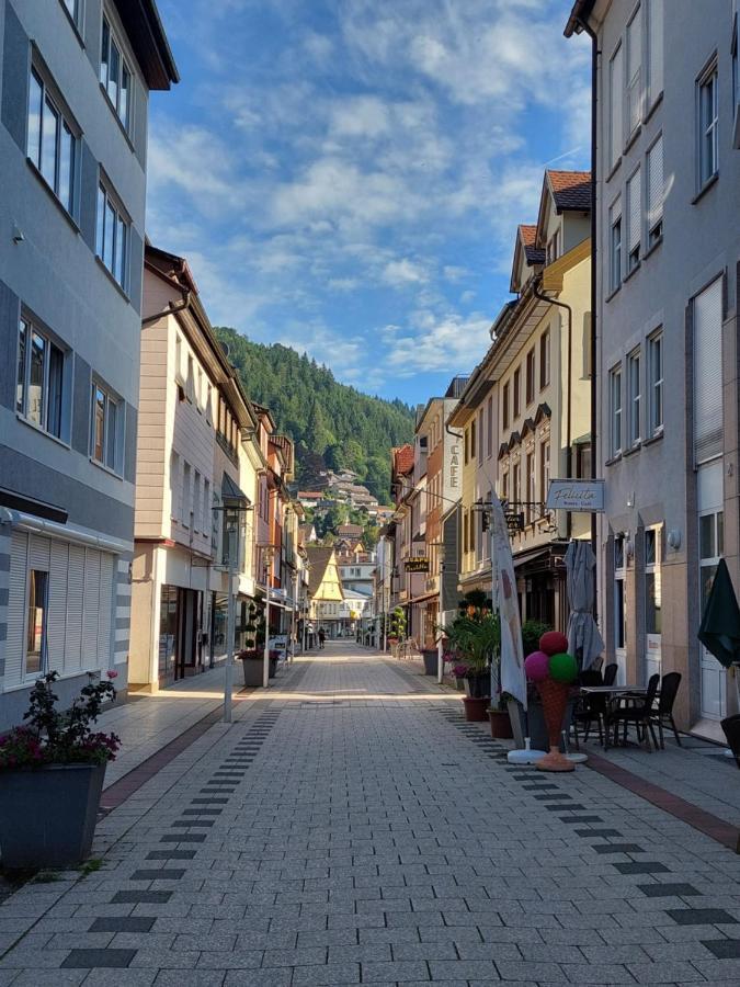 Apartement Am Waldrand Bad Wildbad Exterior photo